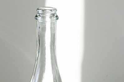 В Самаре приставы избавились от 2 тысяч литров сомнительного спиртного