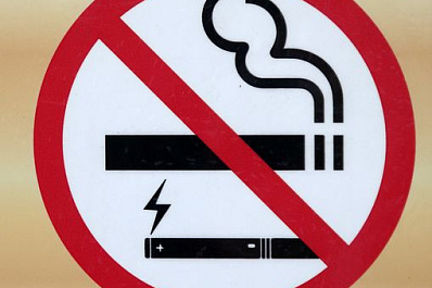 Россияне рассказали, поддерживают ли они идею полного запрета электронных сигарет 