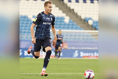 КДК РФС отменил удаление полузащитника "Крыльев Советов" Романа Ежова в матче с "Уфой"