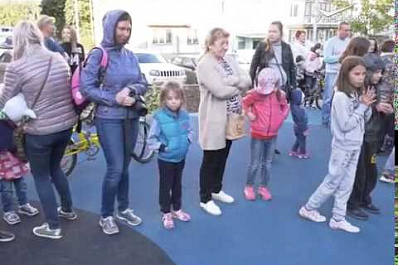 В Кировском районе отремонтировали двор по федеральной программе