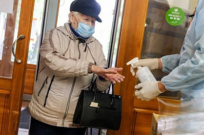 Пенсионеры могут получить единовременную выплату в 15 тысяч рублей 