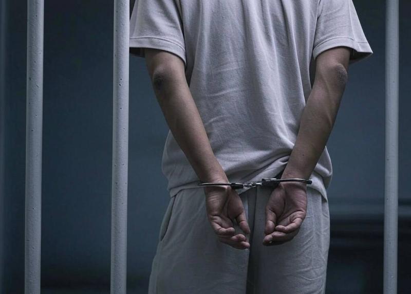 Планировали нападение на школы: ФСБ задержала 6 человек по подозрению в подготовке терактов