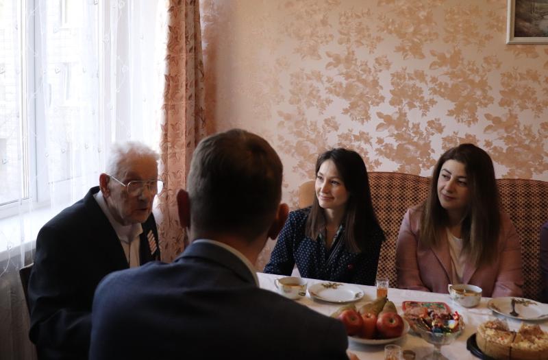 Самарскому ветерану Петру Богомолову вручили медаль к 80-летию Победы в Великой Отечественной войне