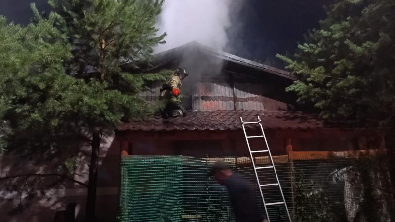 В Самарской области загорелась баня на базе отдыха