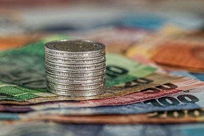 ЦБ смягчает правила купли-продажи валюты