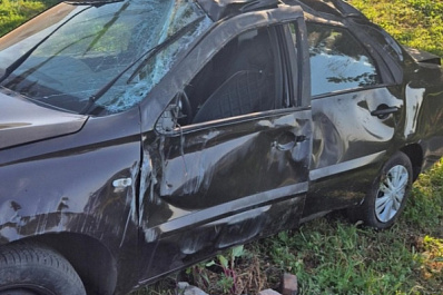 В Самарской области иномарка пошла на обгон и улетела в кювет