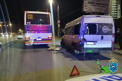 В Самаре 6 декабря на Авроре столкнулись два пассажирских автобуса 