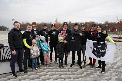 Дмитрий Азаров поддержал идеи спортивно-бегового сообщества "Отцы"