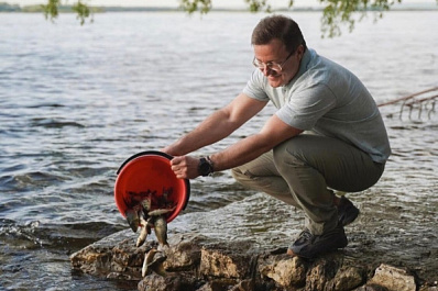 В День Волги Дмитрий Азаров принял участие в экологической акции