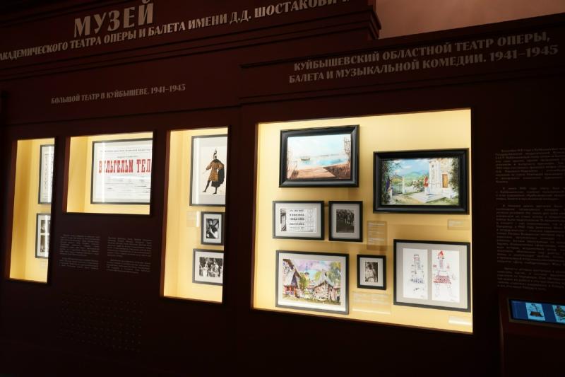 В Самаре в театре оперы и балета им. Шостаковича открыли постоянную выставку по проекту "Новый музей театра"
