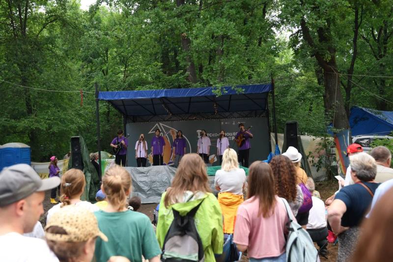 Всероссийский фестиваль бардовской песни на Мастрюковских озерах посетило 30 тысяч человек