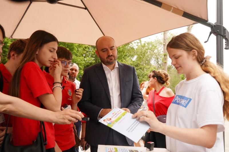 Вячеслав Федорищев: "Для нас самый главный приоритет - беречь наши семьи, беречь наших детей, давать все возможности для развития"
