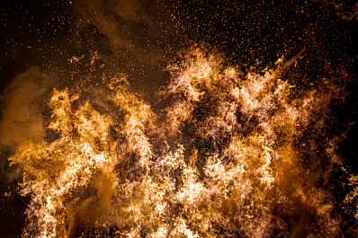 В Самаре сгорел жилой дом недалеко от Волги