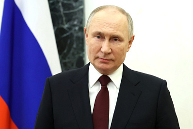 Владимир Путин поздравил ветеранов, личный состав, гражданский персонал ВС РФ и всех, кто прошёл воинскую службу, с Днём защитника Отечества