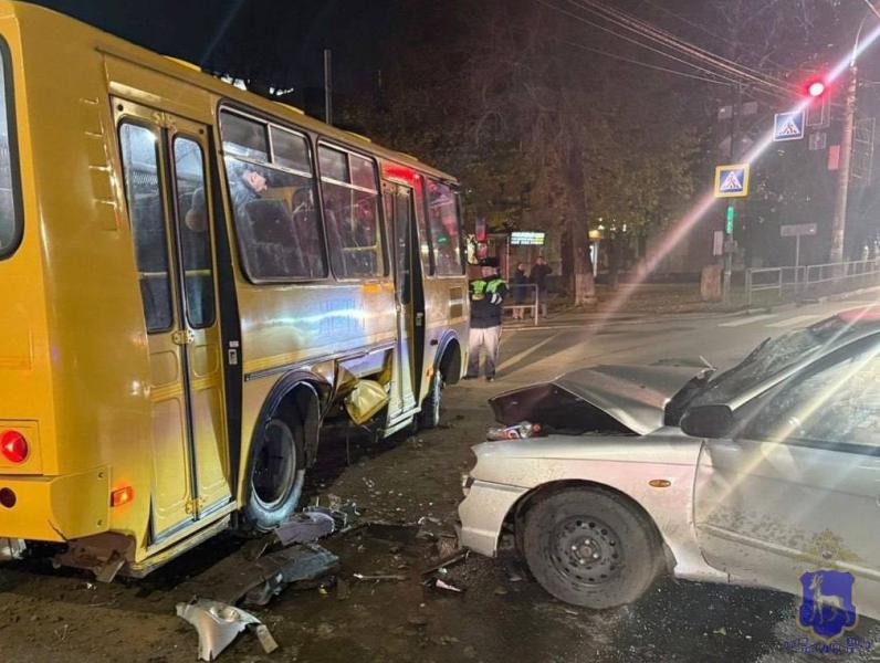 Семь пострадавших: в Самаре в ДТП попала детская команда по спортивной гимнастике