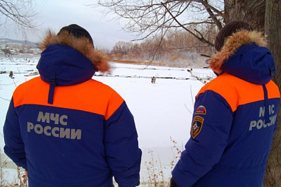 В Самарской области спасатели назвали опасные места, где можно провалиться под лёд