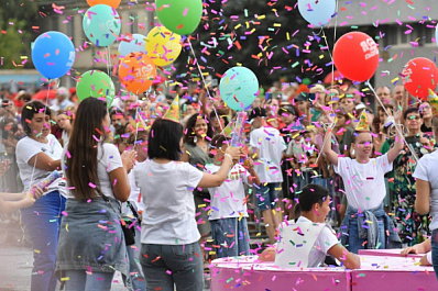 Россияне назвали самые популярные профессиональные праздники