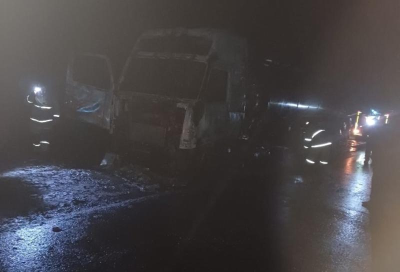 На Обводной Самары ночью 11 апреля загорелась фура