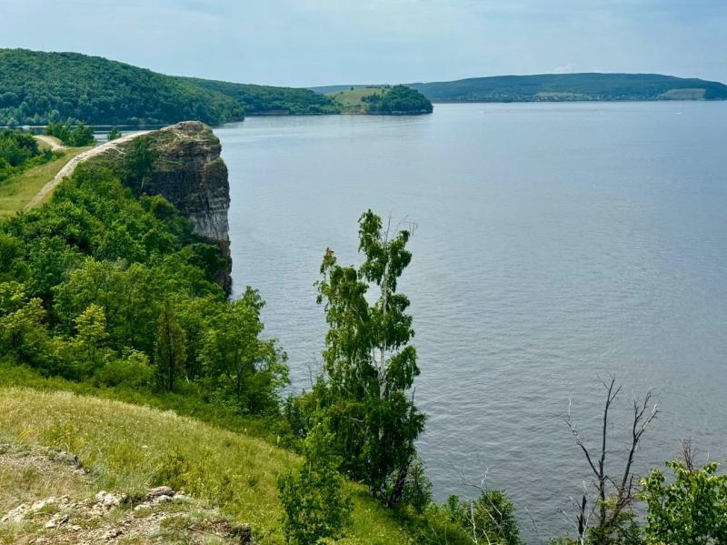 Дети из Луганска и Кировска проводят каникулы на Волге