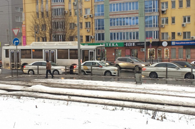 В Самаре на Ново-Садовой из-за ДТП образовалась огромная пробка