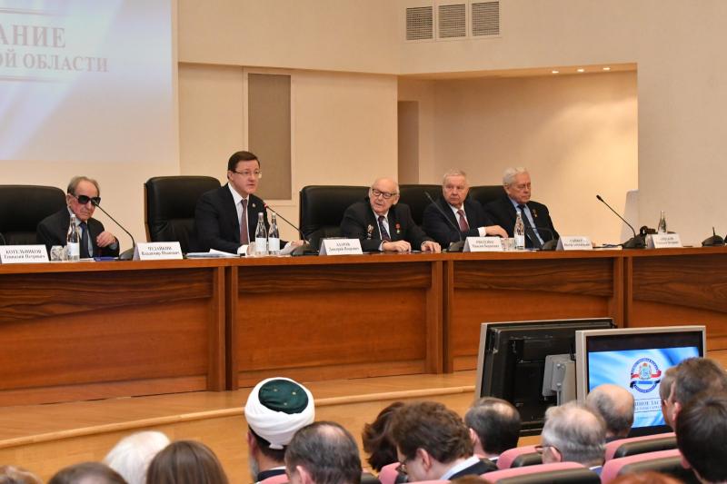 Общественники поддержали инициативу о присвоении Самаре статуса "Город трудовой доблести"