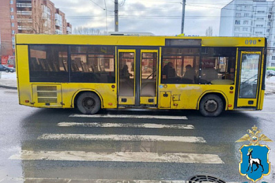 В Тольятти 1 февраля женщина за рулем автобуса сбила девочку