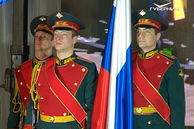 Глава региона вручил грамоты и благодарности военнослужащим посёлка Рощинский