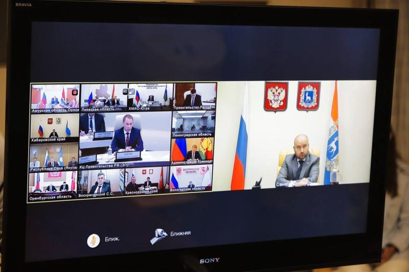 Губернатор Федорищев на совещании по ТКО: "Парк техники продолжим обновлять"