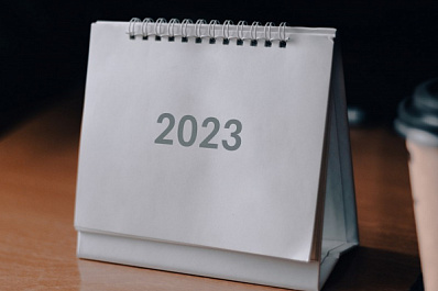 Магия цифр: календарь зеркальных дат на 2023 год