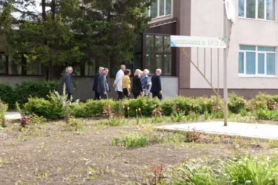 В Нефтегорском районе оценили обновление школы и ход реконструкции корпуса больницы