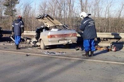 Извлекали гидравликой: на трассе М5 произошло лобовое столкновение