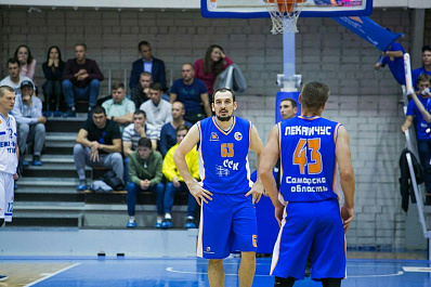 Баскетбольная команда Самара проиграла в своем двухсотом матче