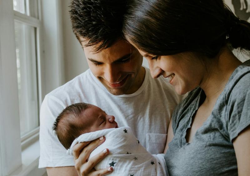 Материнский капитал снова вырастет: сколько получат семьи с детьми в 2025 году