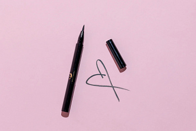 Квентин Тарантино, Сальвадор Дали и Наталия Орейро: за сколько самарцы продают автографы знаменитостей