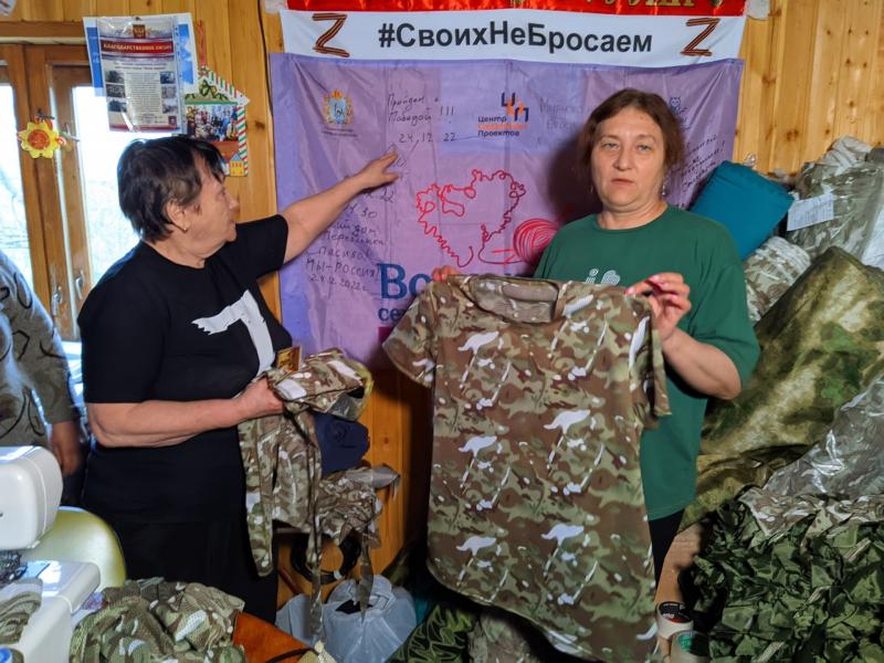 "Серебряные волонтеры" из Борковки приступили к пошиву одежды на жаркую погоду для участников СВО