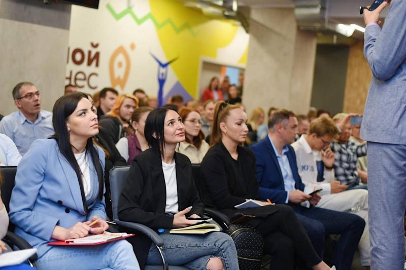 В День российского предпринимательства в Самарской области стартовала работа форума "Мой бизнес 63"