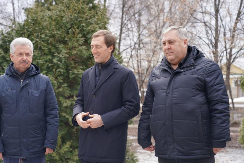 Медикам Кинельского района передали новые автомобили