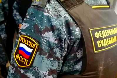 В Самаре приставы арестовали Toyota Land Cruiser за долг в 342 тысячи рублей