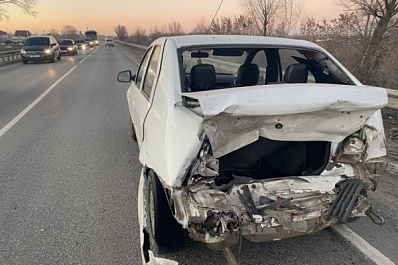 В Самаре водитель "Газели" устроил ДТП с легковушкой и пешеходом