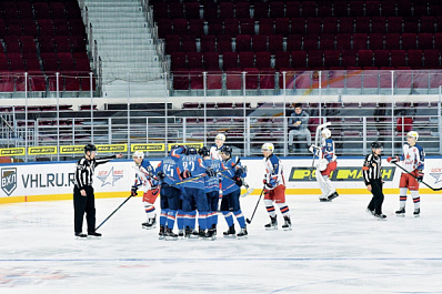 Самарский хоккейный клуб ЦСК ВВС с новым руководителем, обновленным составом и в новой лиге