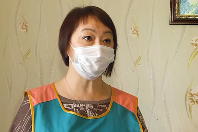 "Мы призываем своих подопечных прививаться": соцработник из Самарской области - о важности вакцинации от COVID-19