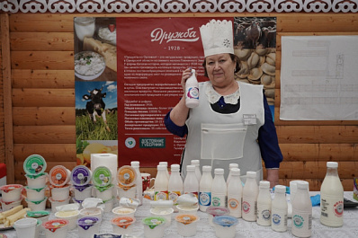 Молока из Орловки будет больше: племзавод "Дружба" наращивает выпуск продукции и расширяет торговую сеть