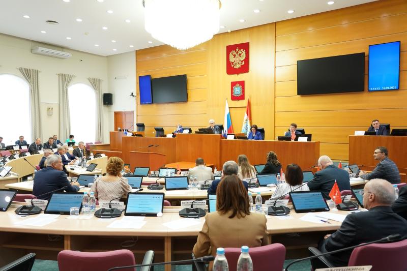 Единогласно "за": бюджет региона "поправили" на 8,6 миллиарда рублей