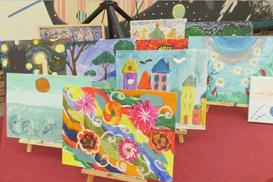 В Самаре презентовали выставку картин детей с диагнозом ДЦП 