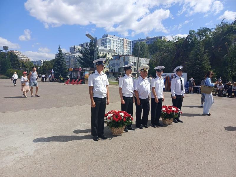 Вячеслав Федорищев: "Сегодня моряки, в том числе и из Самарской области, продолжают с честью служить Родине, выполняя ответственные задачи и охраняя ее рубежи"