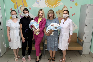 Беременность протекала тяжело: в Самаре выходили мальчиков-близнецов после экстренной операции