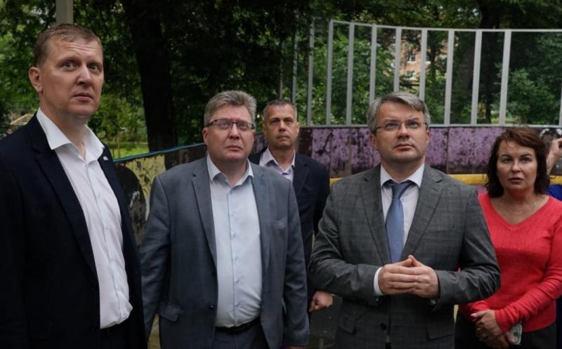 Более двух тысяч детских площадок Самарской области требуют обновления