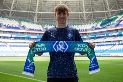 Футболист "Крыльев Советов" сыграл против сборной России за белорусскую команду 