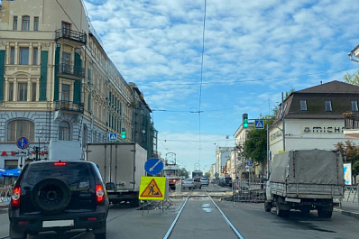 В Самаре на перекрёстке улиц Фрунзе и Ленинградской начали ремонт дороги