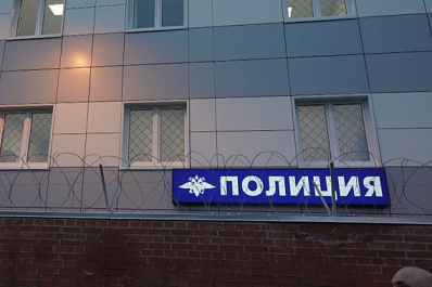 В Тольятти мужчина расплатился в магазине чужой картой и попал в розыск